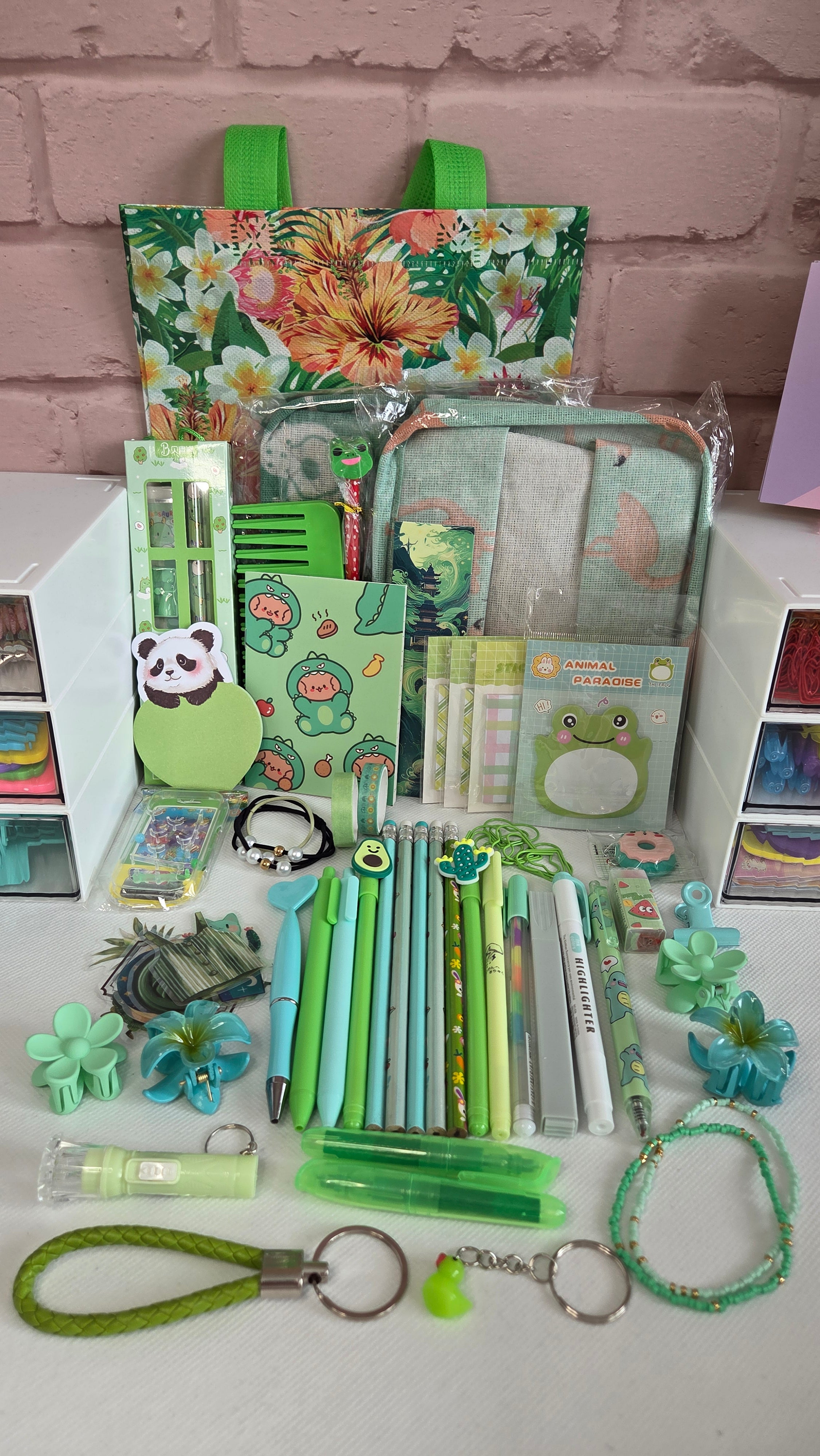 MYSTERY BOOKISH SCOOPS